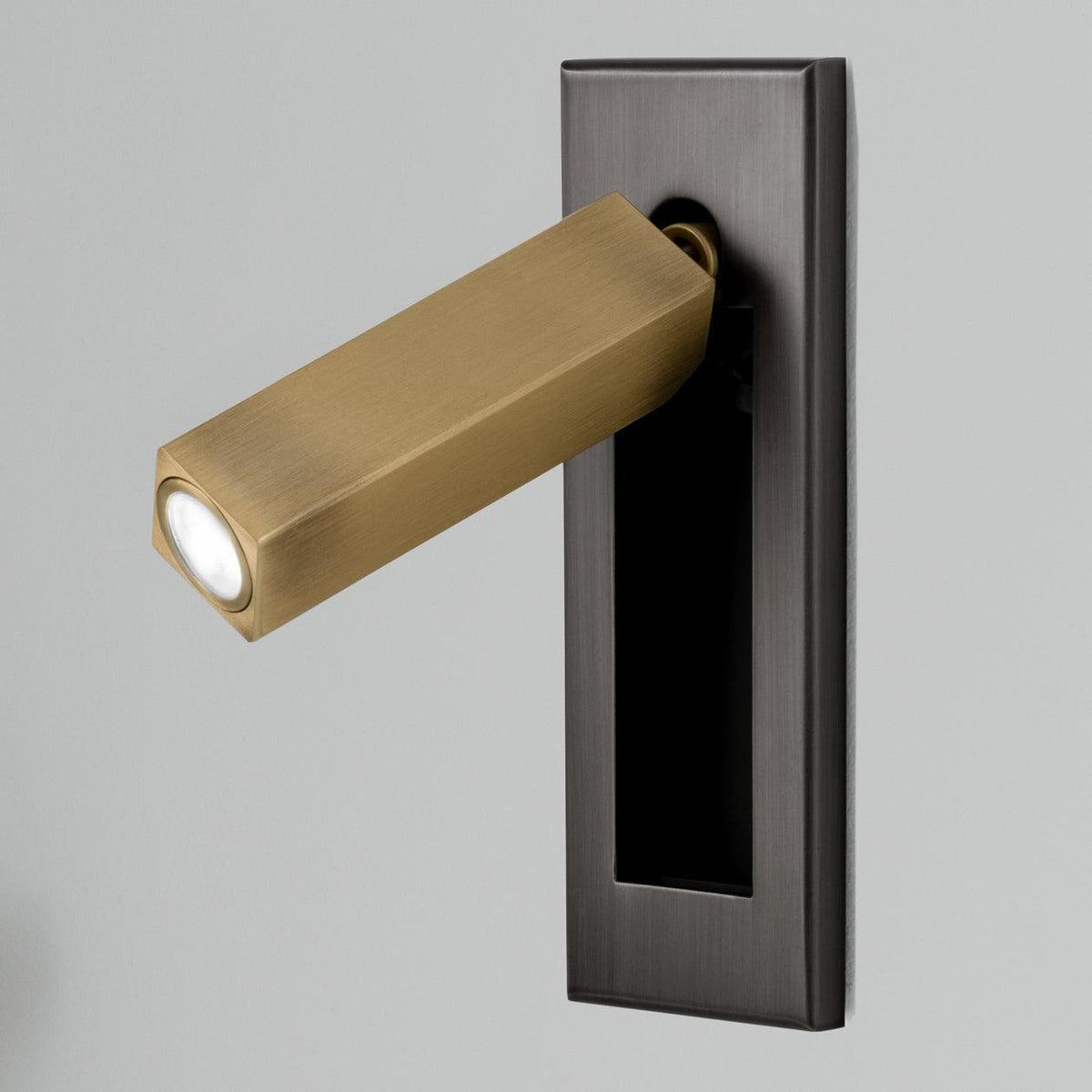 Flexible Head Wall Light