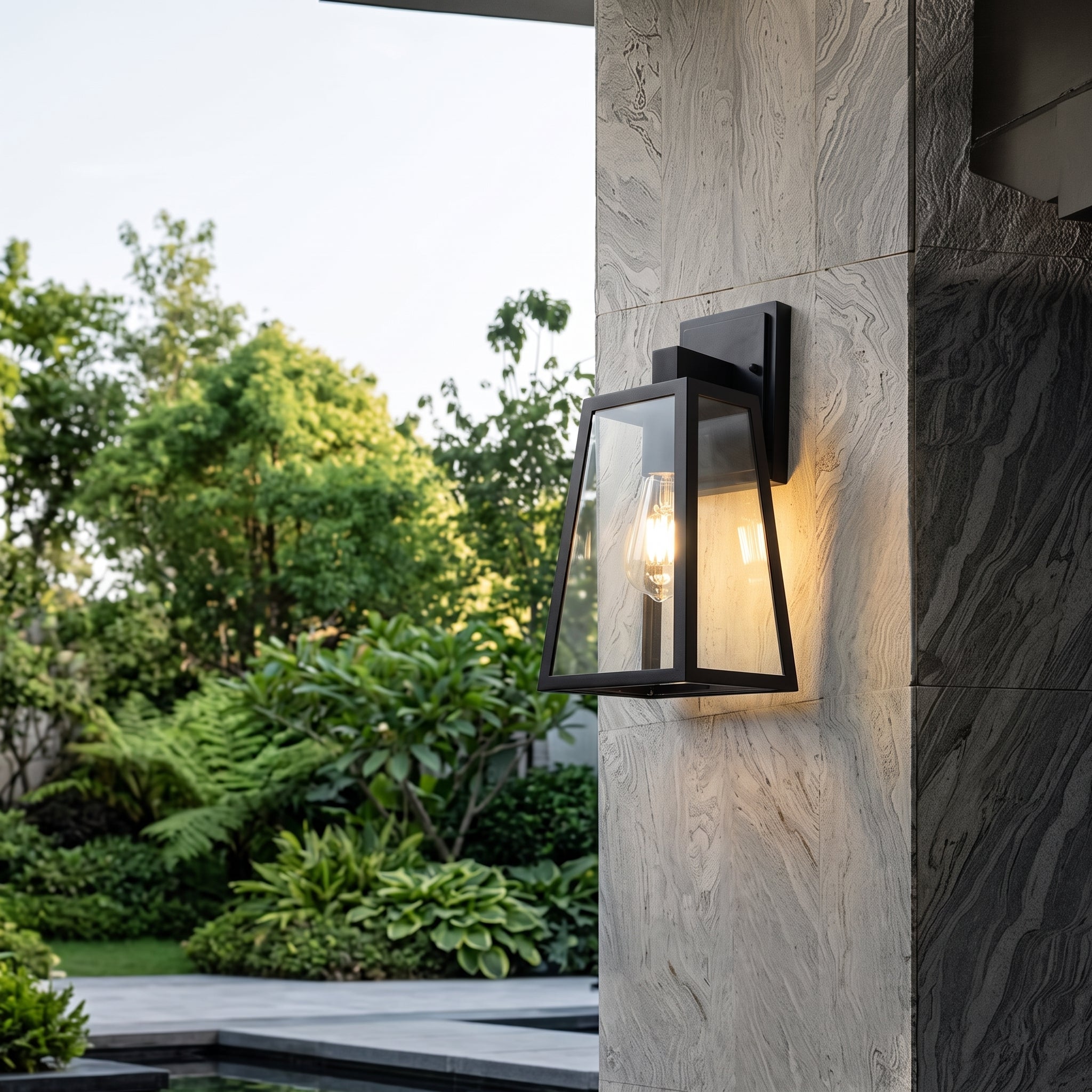 Verona Outdoor Wall Lamp – European Lantern Style