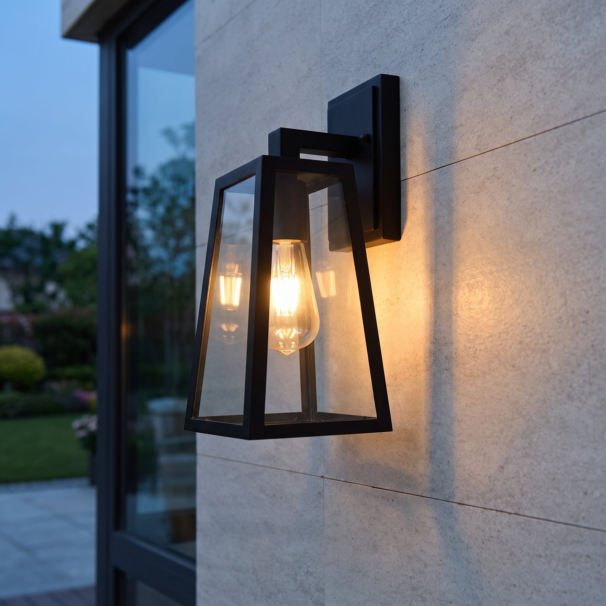 Verona Outdoor Wall Lamp – European Lantern Style